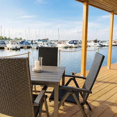 Floatinghouse Wollin Holiday home